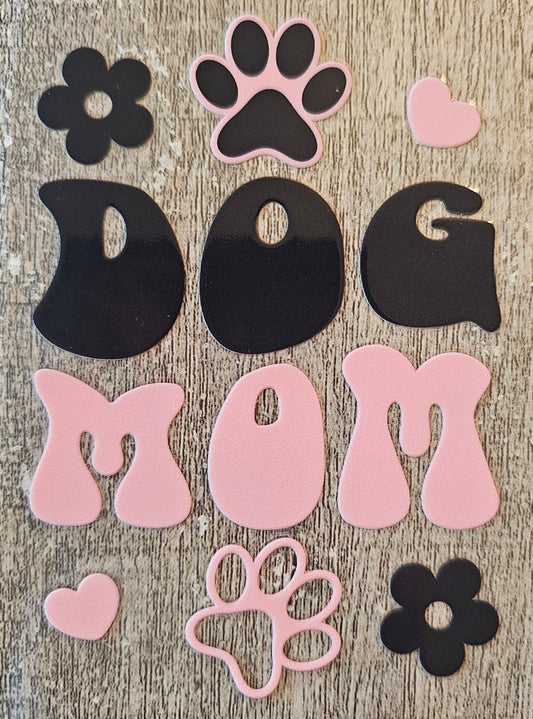 Dog Mom 4in Decal